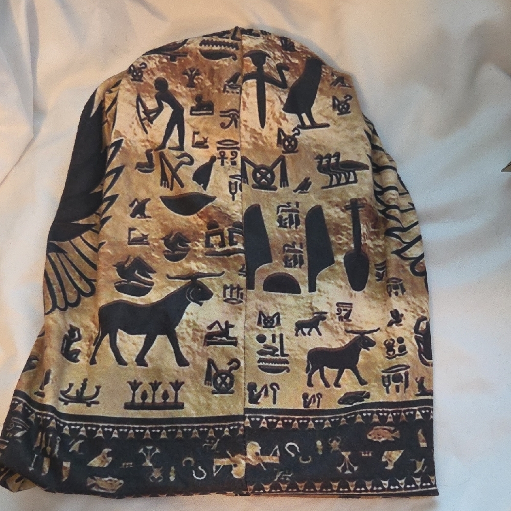Egyptian Cat Print Beanie - Picture 2 of 5